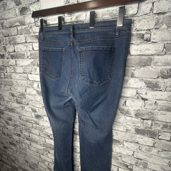 EUC Ann Taylor LOFT "Modern Straight Jeans" Size 31/12 - Picture 7 of 16